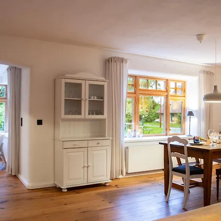 Mit Garten & Kamin, Fuer Familien & Freunde * Kloster Tempzin