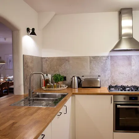 Mit Garten & Kamin, Fuer Familien & Freunde Prázdninový dům