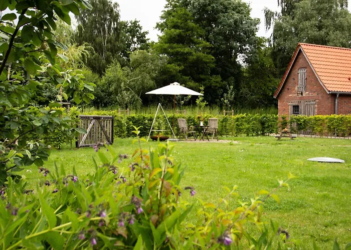 Ferienhaus Mit Garten&kamin, Für Familien&freunde